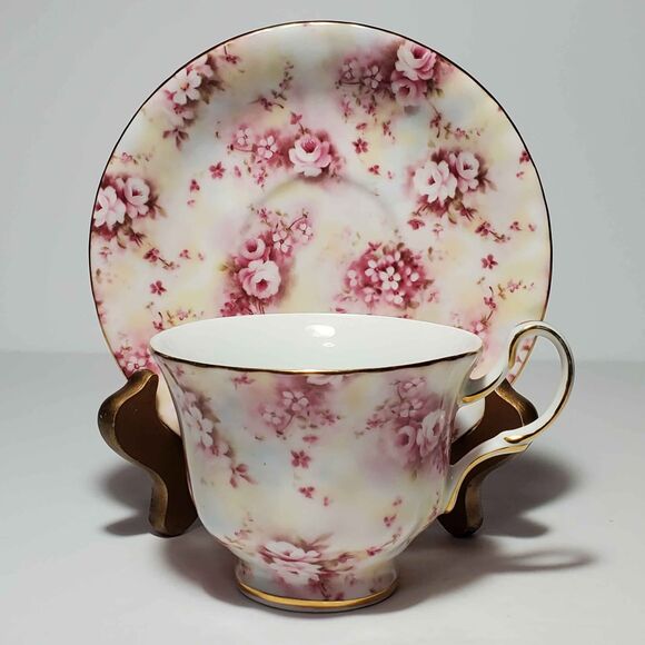 Pink Roses Teacup and Saucer Chintz - Picture 9 of 9